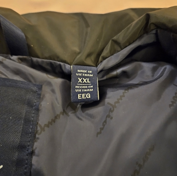 Champion Black Puffer Vest NWT - Picture 5 of 8